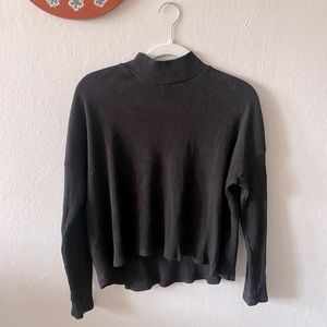 Cropped mock neck ribbed crop top